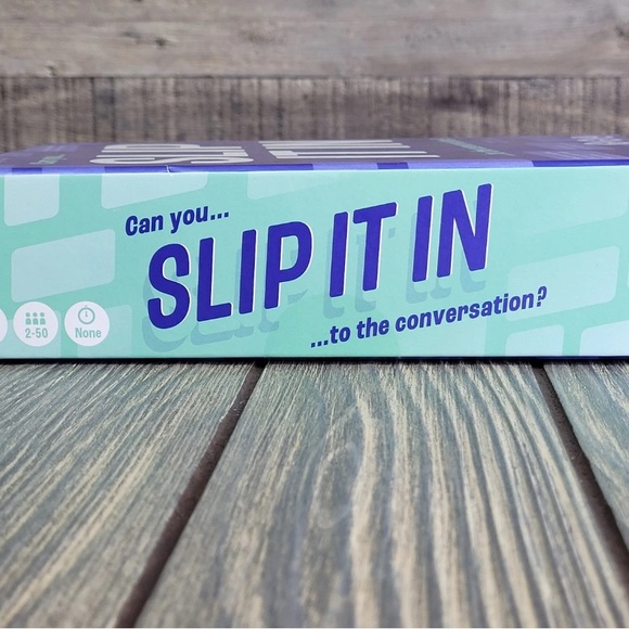 Slip It In Card Game - Purple - Picture 4 of 6